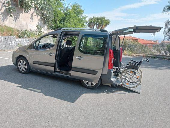 Peugeot Partner Tepee ribassato rampa disabili