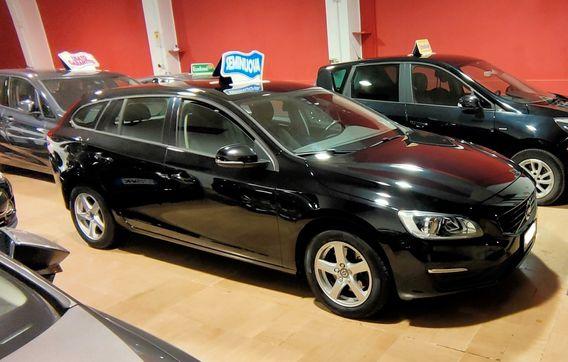 Volvo V60 D2 Geartronic Dynamic Edition SW