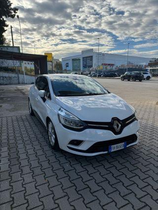 Renault Clio dCi 8V 90 CV NEOPATENTATI