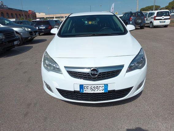 Opel Astra 1.3 CDTI 95CV 5 porte Cosmo