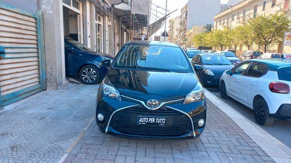 Toyota Yaris 1.4 RETROC/NAVI-soli 90mila km