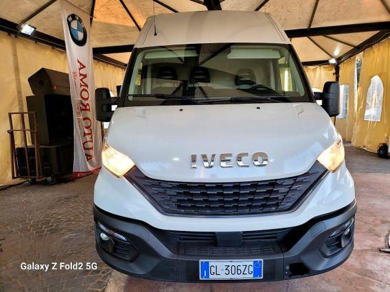 Iveco Daily bianco