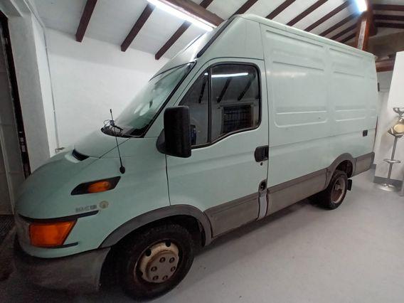 Iveco daily 2,8 d 35s anno 2000