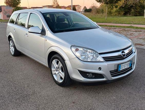 Opel Astra 1.6 16V GPL-TECH Station Wagon Edition
