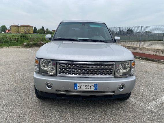 Land Rover Range Rover Range Rover 3.0 Td6 Vogue Foundry SUPERCHARGED