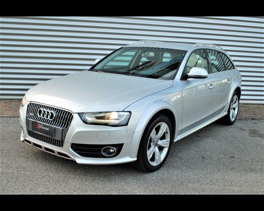 AUDI A4 IV A4 Allroad 3.0 tdi Ambiente s-tronic