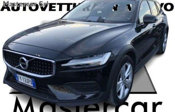 VOLVO V60 Cross Country V60 CC 2.0 d4 Business Plus awd geart - FY124PA