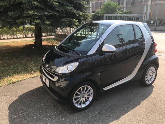 Smart ForTwo 1000 52 kW coup&eacute; passion