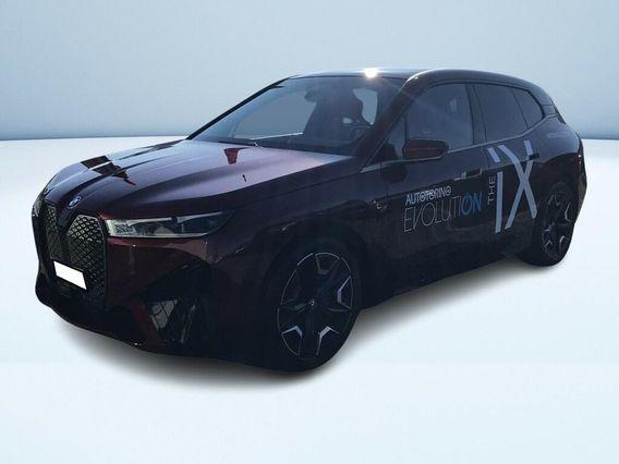 BMW iX 50 pacchetto sportivo xDrive