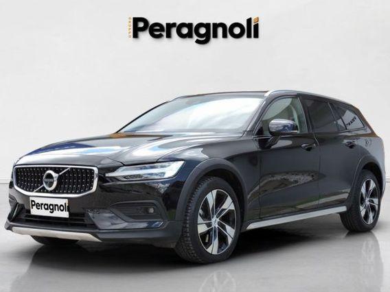 VOLVO V60 Cross Country B4 AWD BUSINESS PRO AUTOMATICA AZIENDALE