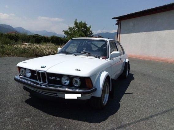 BMW 323 I