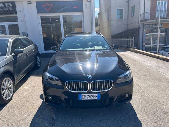 Bmw 520d Touring Automatic / TETTO PANORAMA / R19 / PELLE