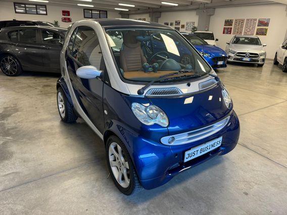 Smart ForTwo 1000 52 kW coup&eacute; passion