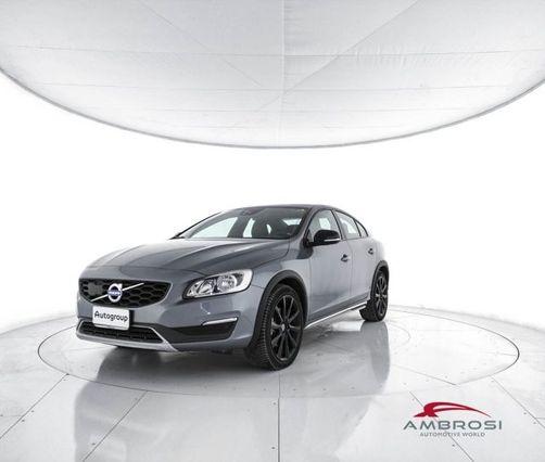 VOLVO S60 Cross Country D4 AWD Geartronic Summum