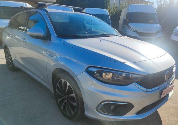 Fiat Tipo 1.6 Mjt S&S SW Red