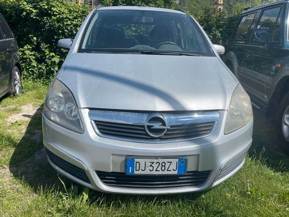 Opel Zafira 1.9 CDTI 101CV Cosmo 7 POSTI