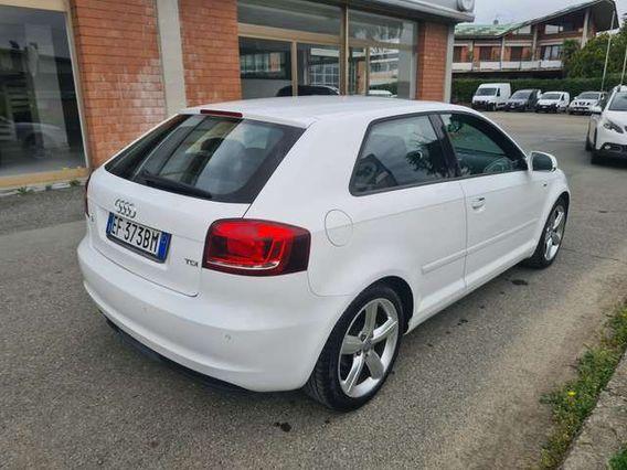 Audi A3 A3 1.6 tdi S-line Ambiente s-tronic