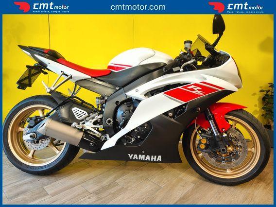 Yamaha YZF R6 - 2011