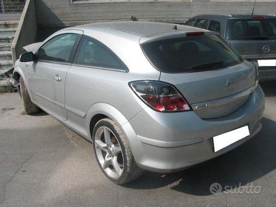 Opel Astra GTC 1.9 16V CDTI 150 CV 3p. Sport