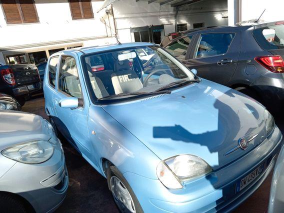 Fiat 600 1.1 Active SOLO 60000 KM GUIDABILE DA NEOPATENTATI