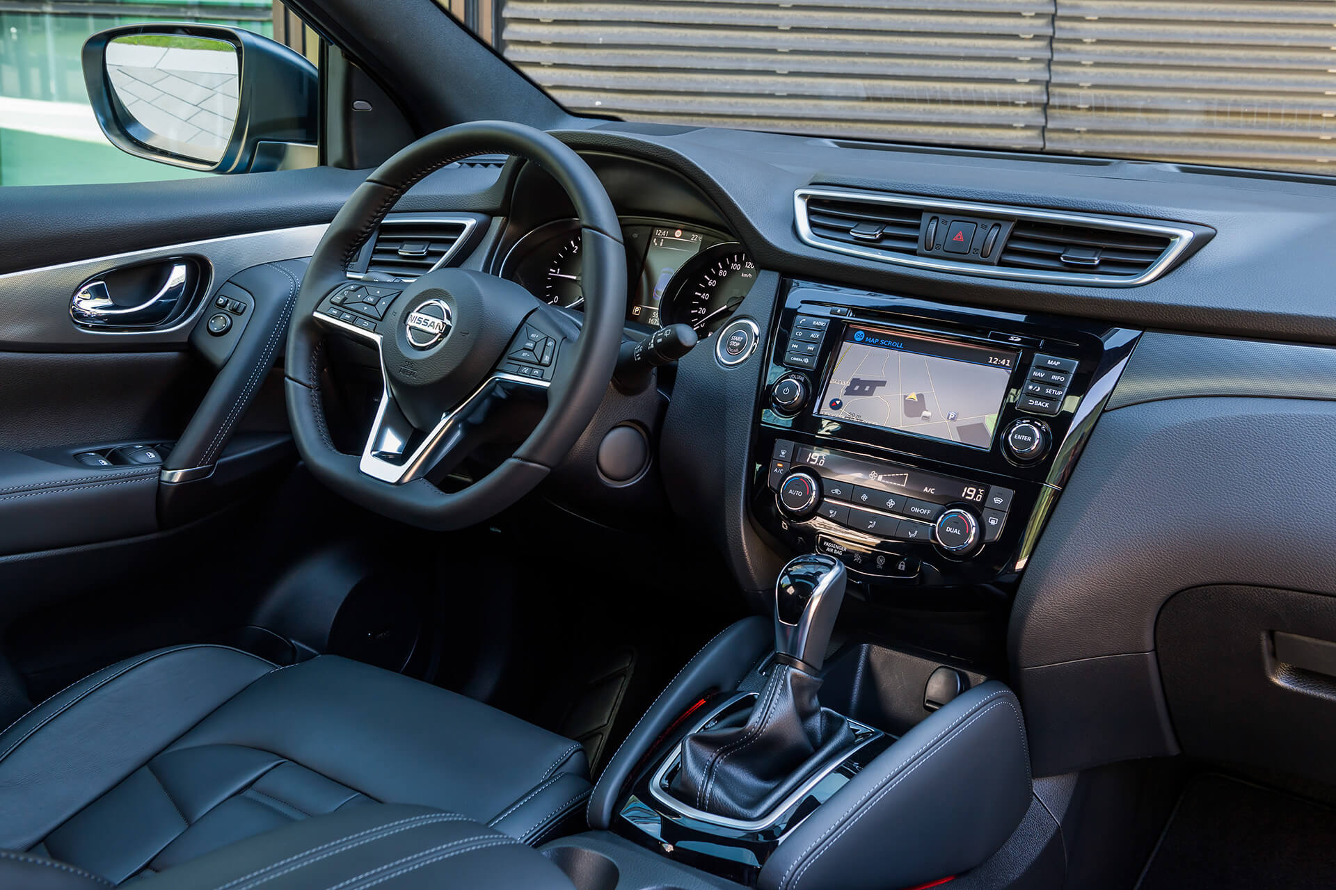 Nissan Qashqai prezzi, dimensioni e scheda tecnica
